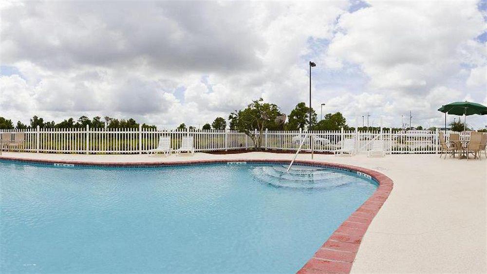 Holiday Inn Express & Suites Sebring By Ihg Exterior photo