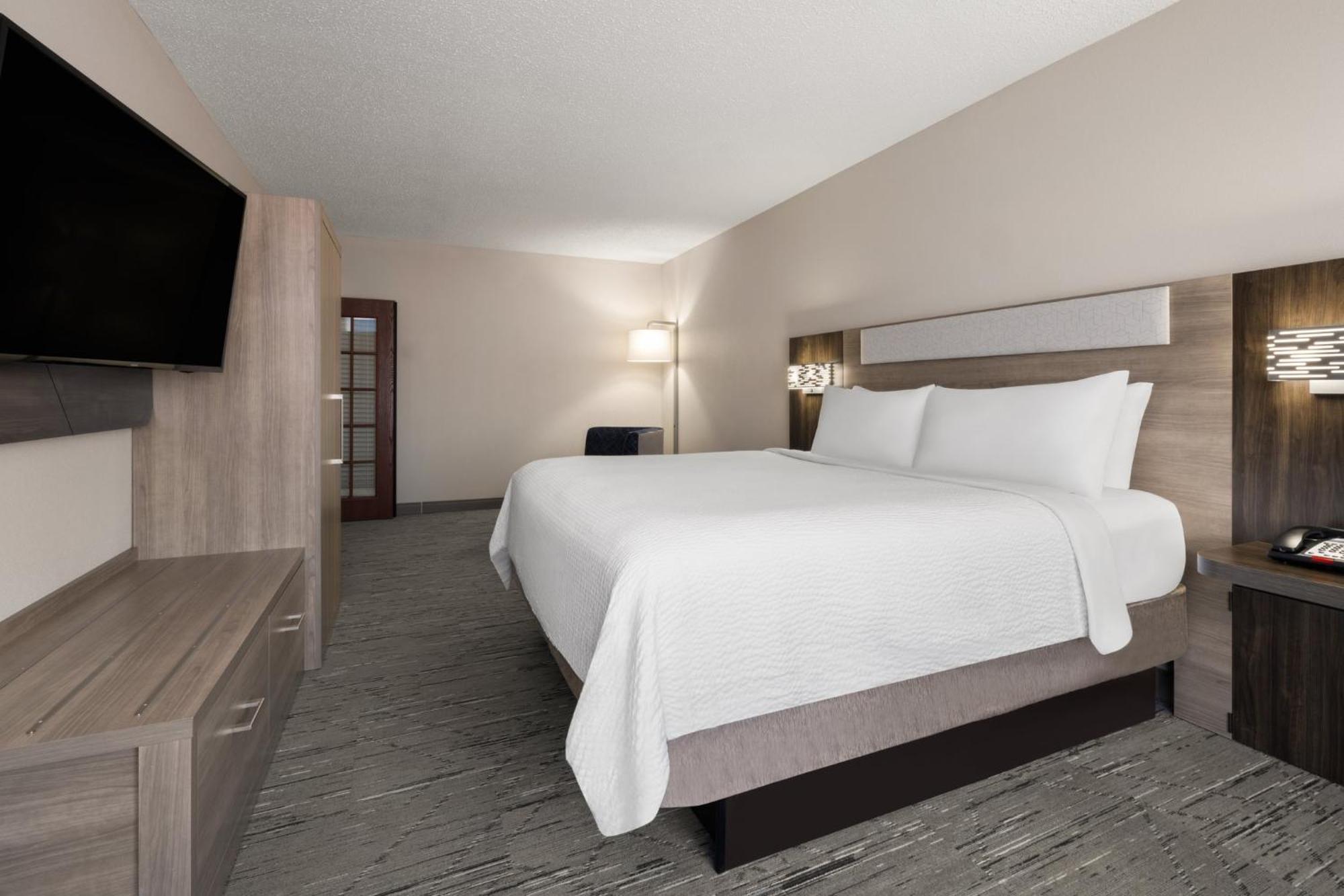 Holiday Inn Express & Suites Sebring By Ihg Exterior photo